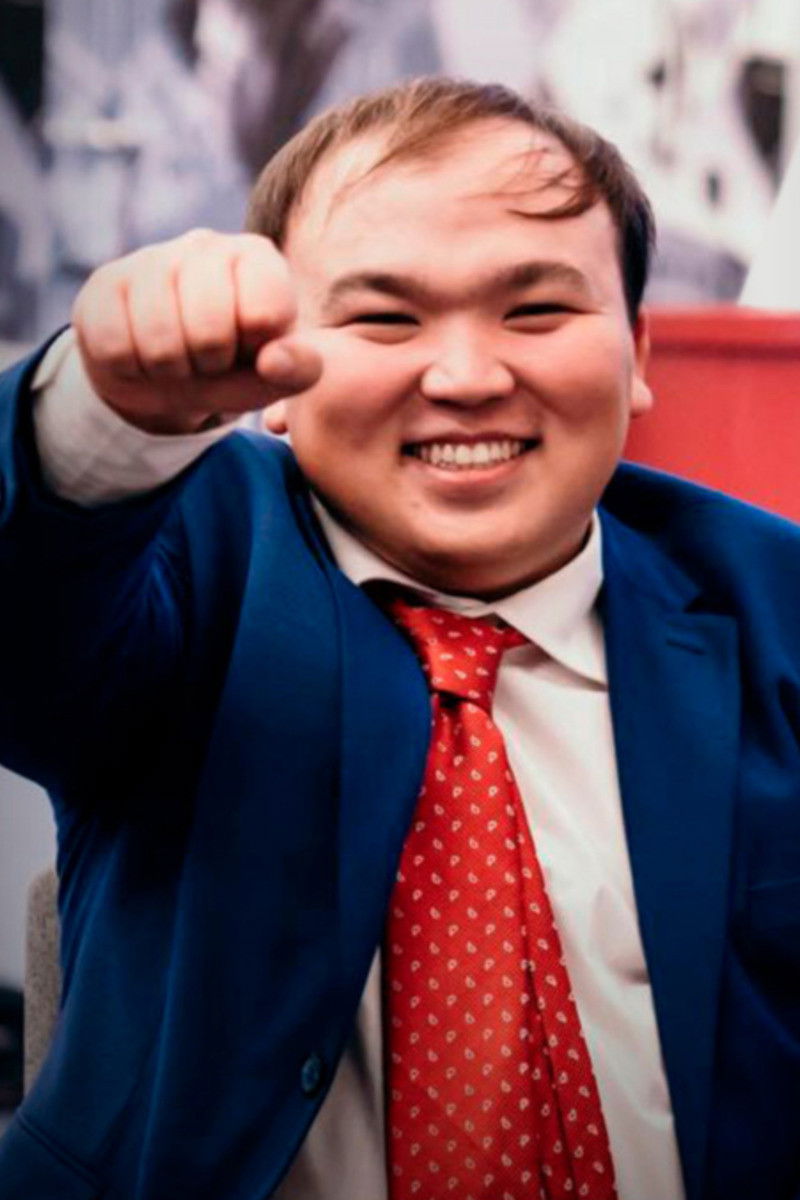 Ramazan Amantay backdrop