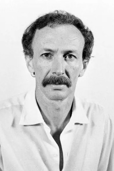 Arnaldo Weiss backdrop