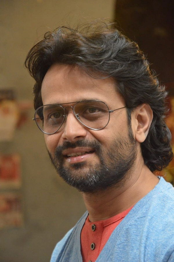 Hemen Chauhan backdrop