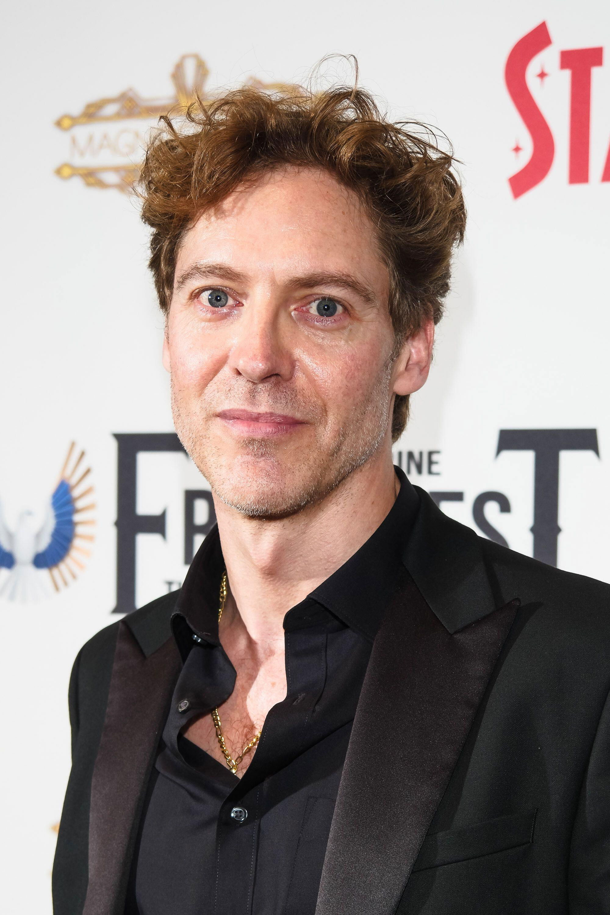 Tom Kerrisk backdrop