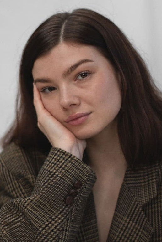 Emma Kilpimaa backdrop