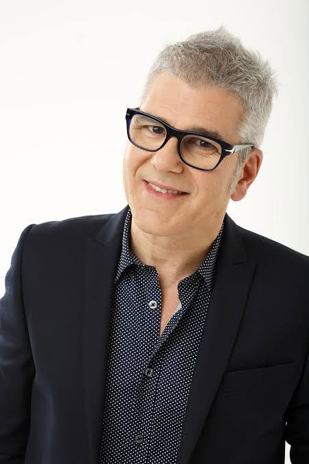 Michele Zarrillo backdrop