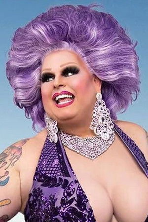 Maxi Shield backdrop