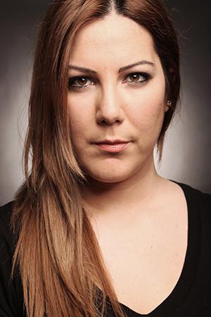 Başak İlhan backdrop