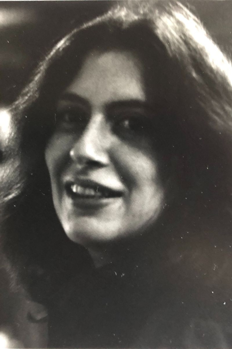 Louise Etra backdrop