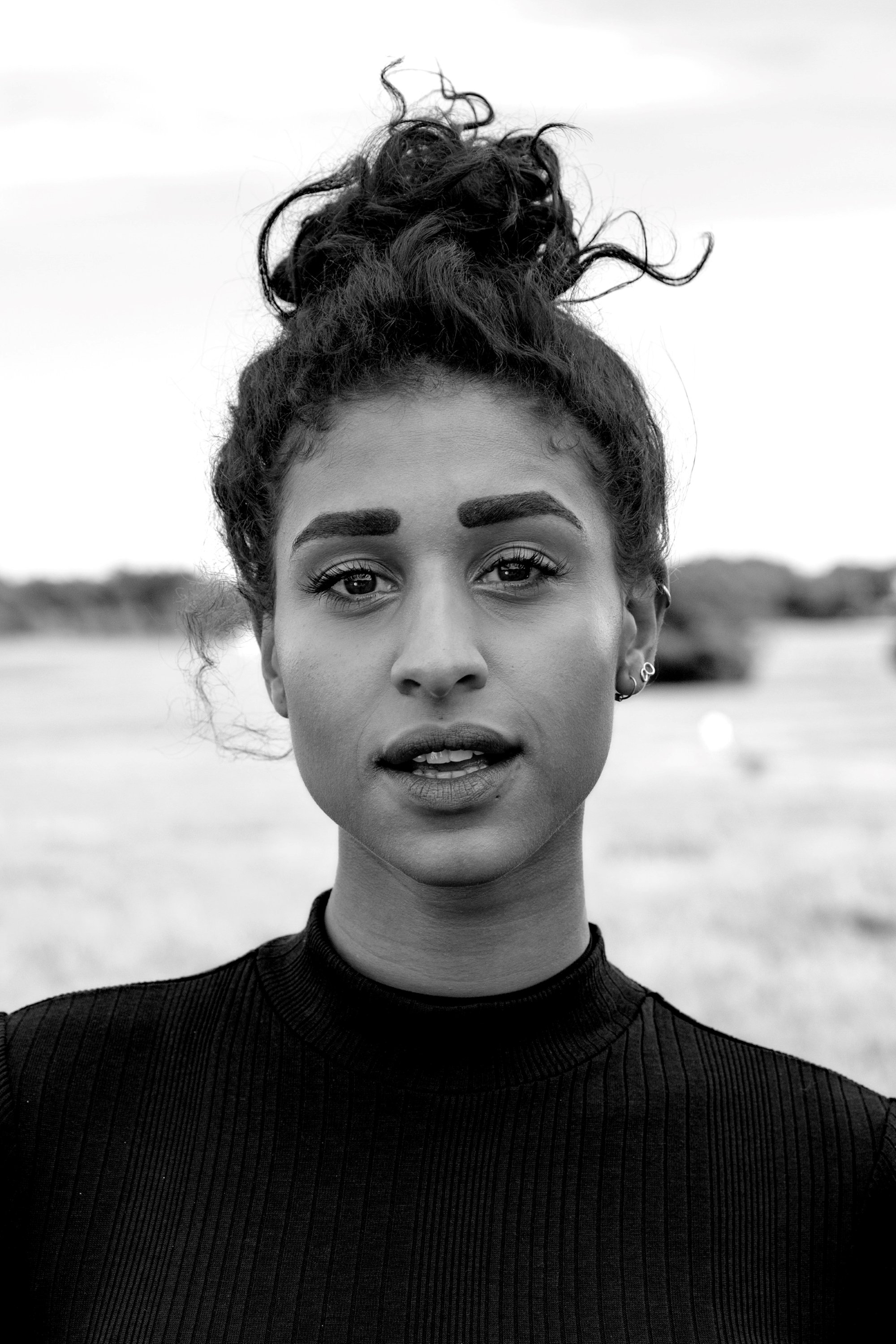 Lola Zackow backdrop