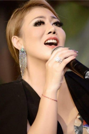 Galuh Bilen backdrop