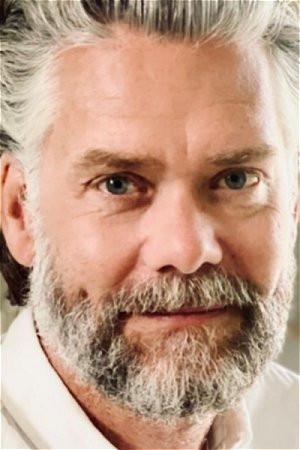 Martin Bengtsson backdrop