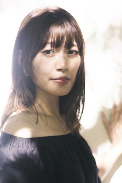 Miu Sakamoto backdrop