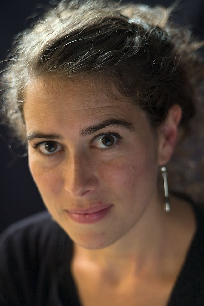 Emma Fariñas backdrop