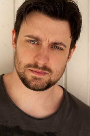 Andrea Villaraggia backdrop