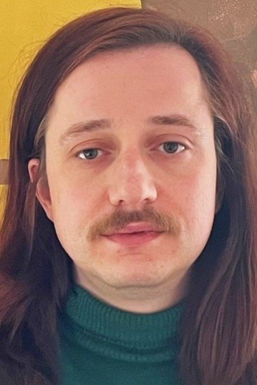 Philipp Gufler backdrop