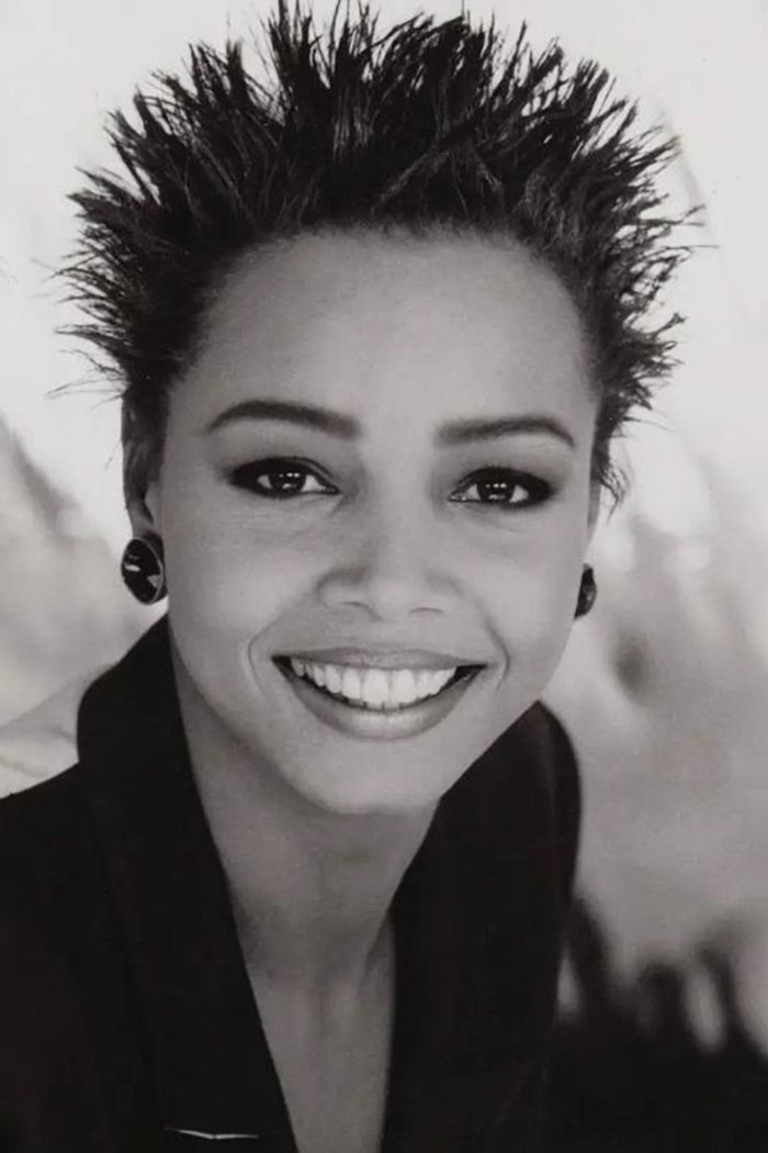 Kim Appleby backdrop