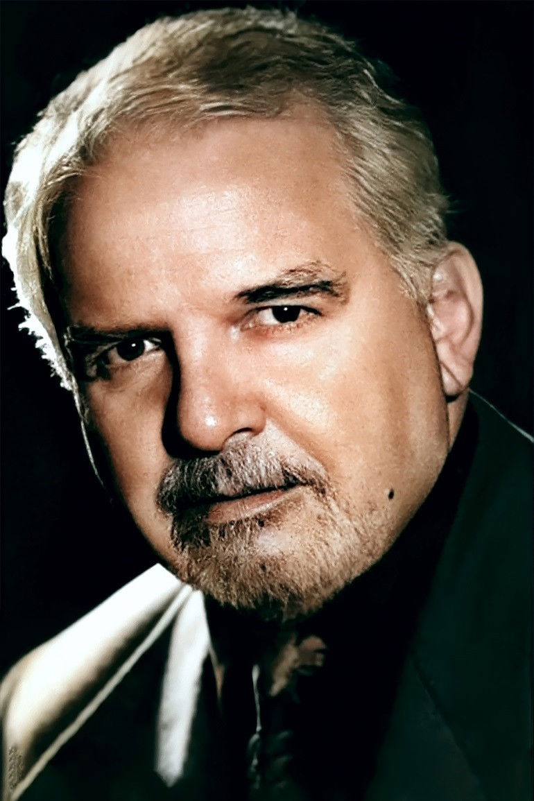 Baykal Saran backdrop