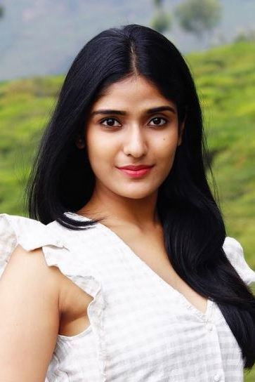 Shali Nivekas backdrop