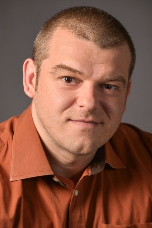 Katalin Herlo backdrop