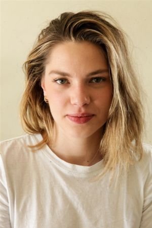 Ella Pellegrini backdrop