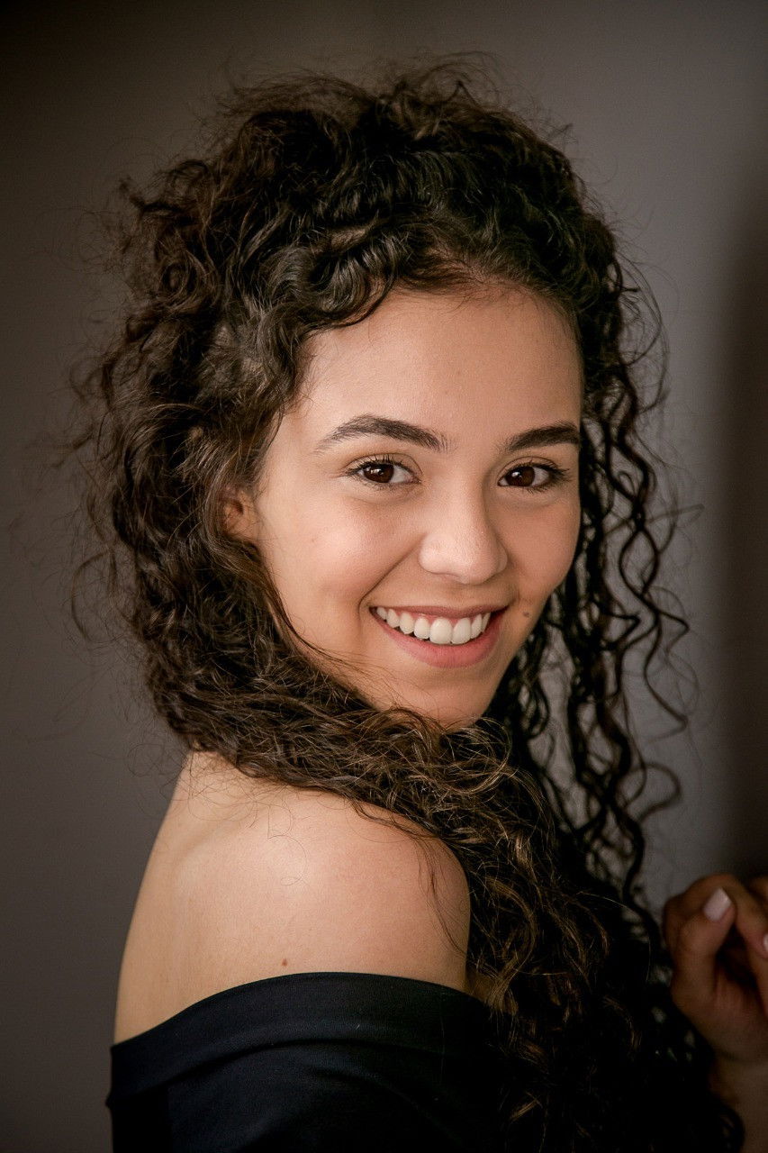 Natália Sacramento backdrop