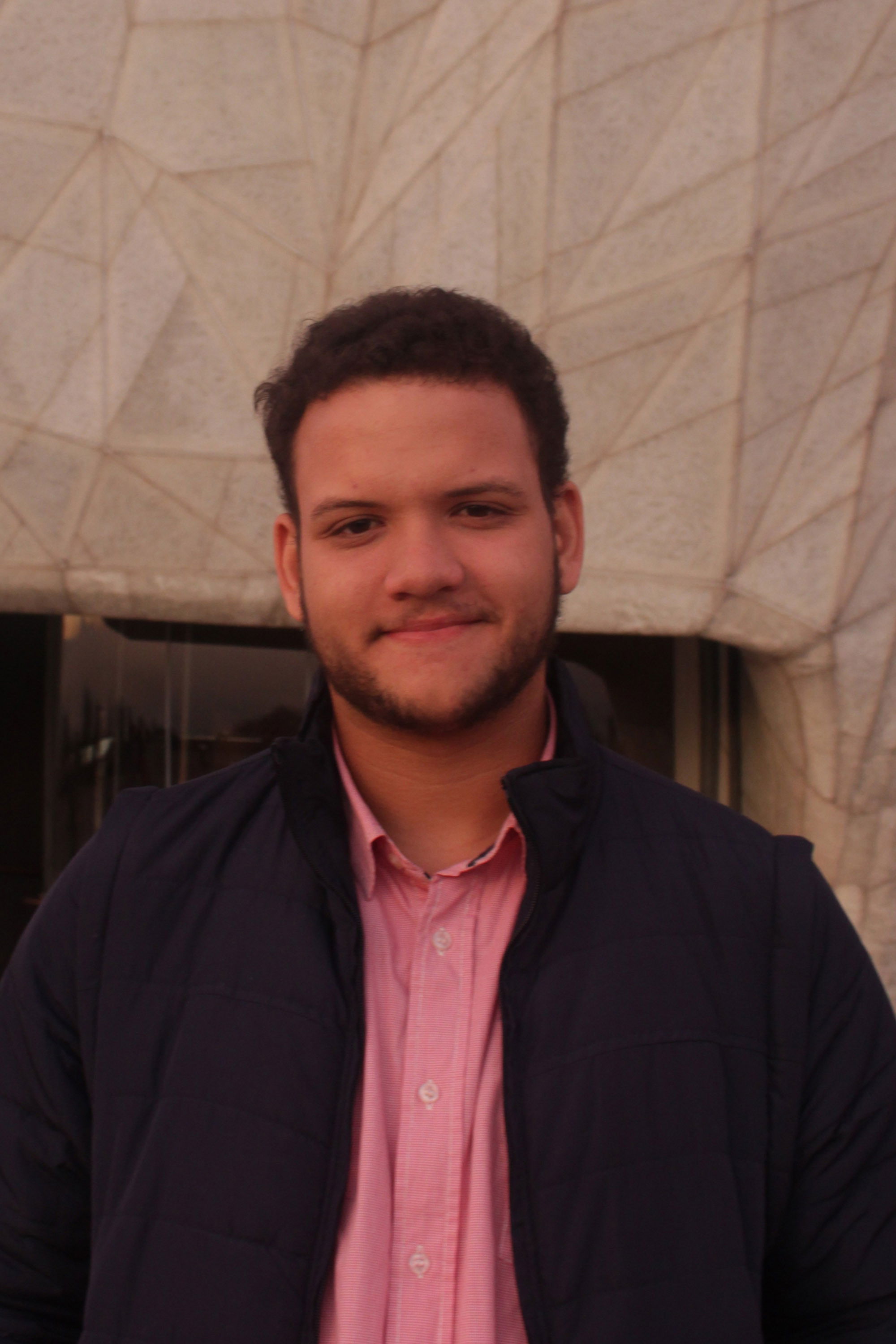 Arthur Gustavo backdrop