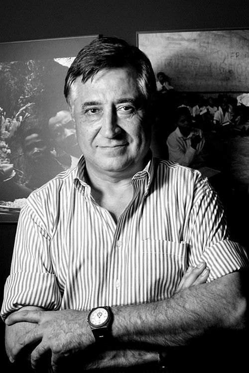 Gervasio Sánchez backdrop