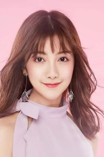 Dong Xiao Bai backdrop