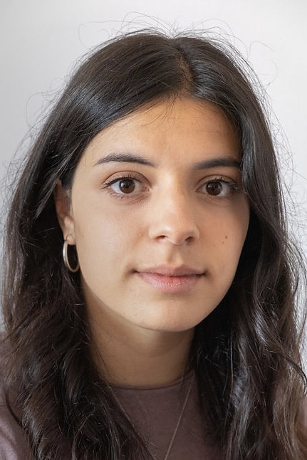 Laura Piñeiro backdrop