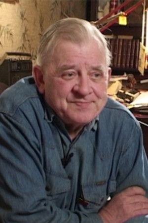 Leonid Makhnach backdrop