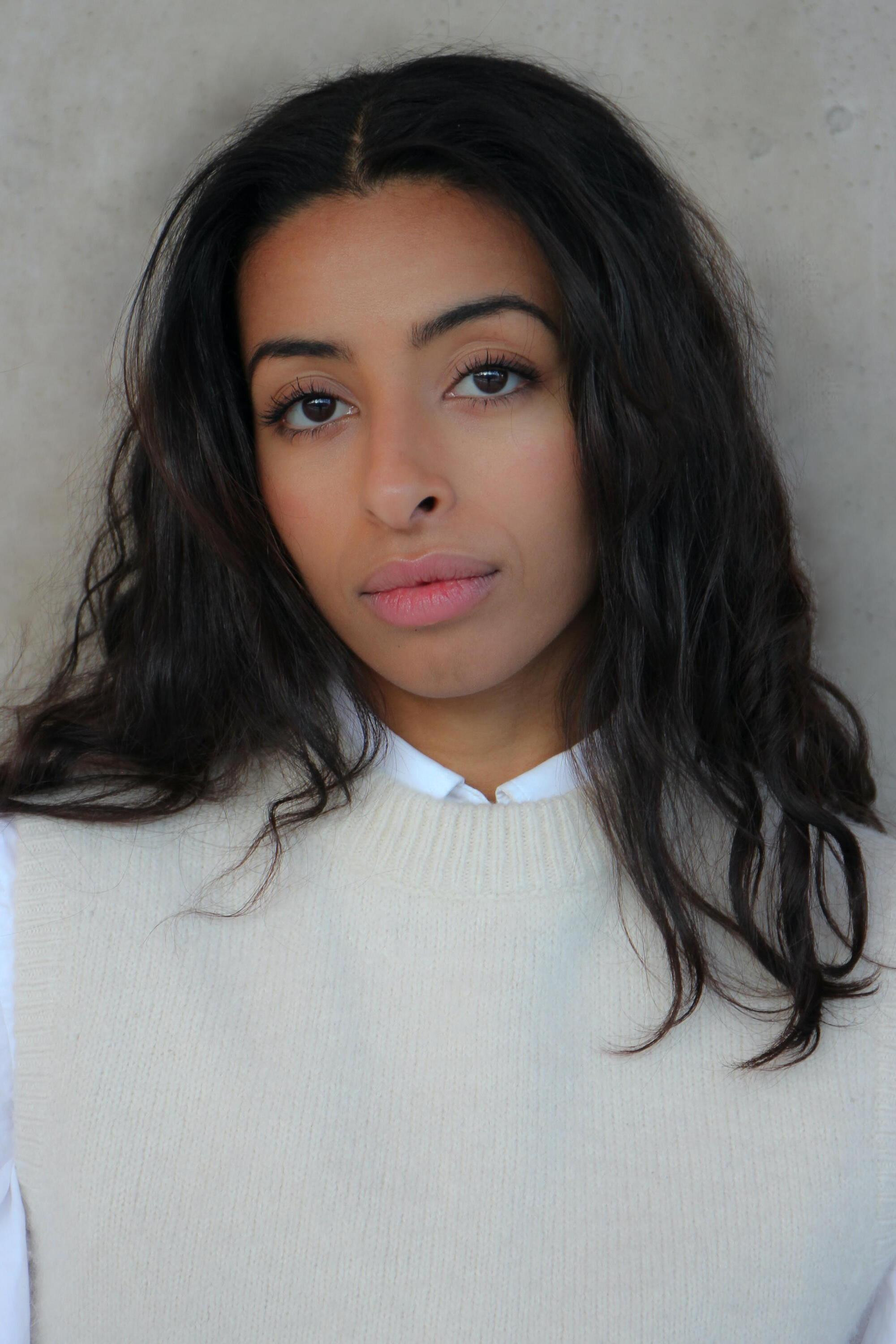 Tina Pour Davoy backdrop