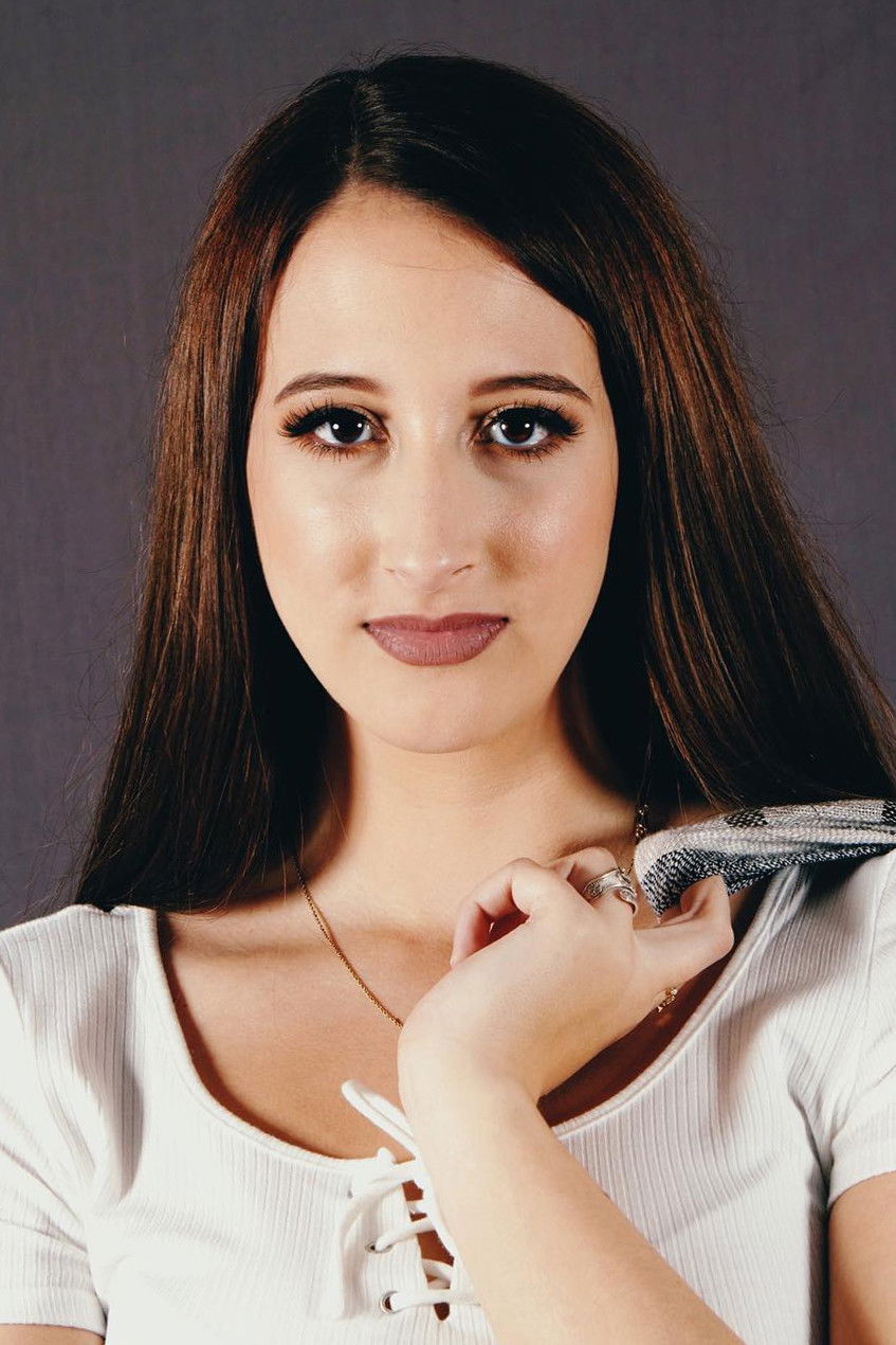 Elisabeth Manente backdrop