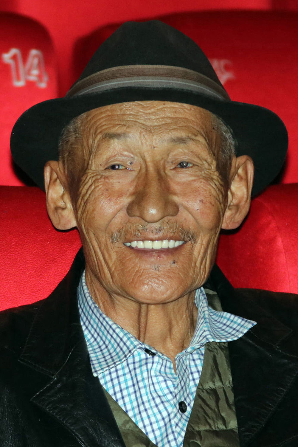 Davaasamba Sharav backdrop