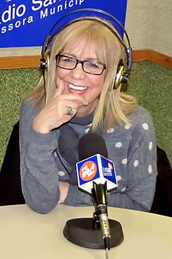 Paky López backdrop