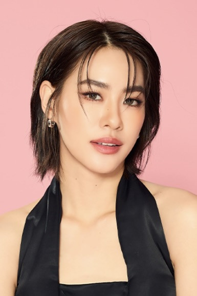 Thasorn Klinnium backdrop