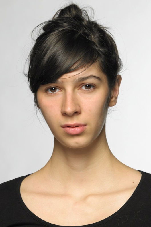 Maëlle Giovanetti backdrop