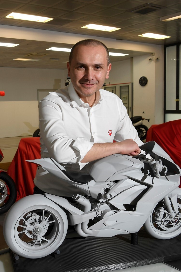 Andrea Ferraresi backdrop