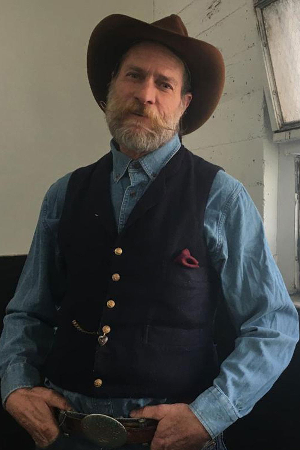 Kenneth Best backdrop