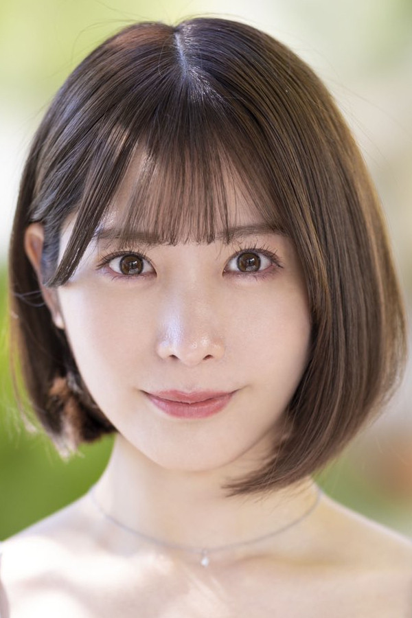 Riko Momose backdrop