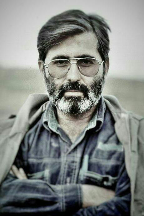 Morteza Avini backdrop