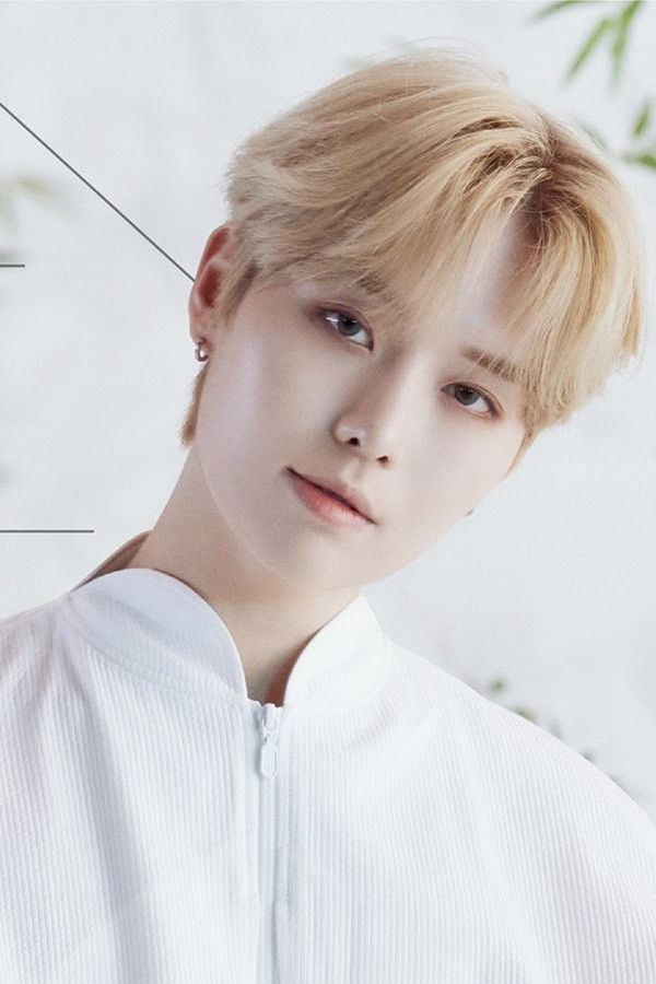 Lee Jae-yun backdrop