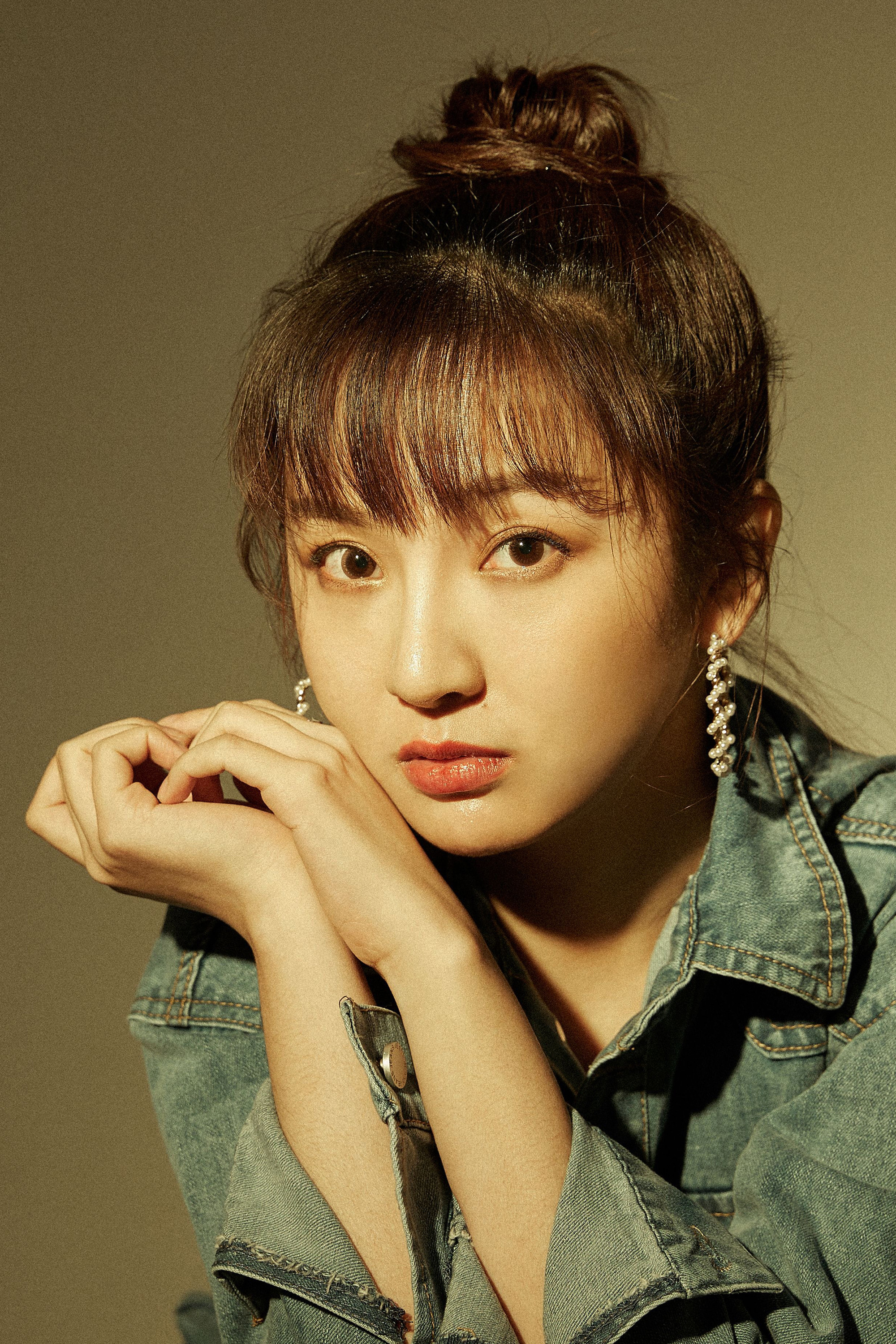 Zhang Zhang backdrop