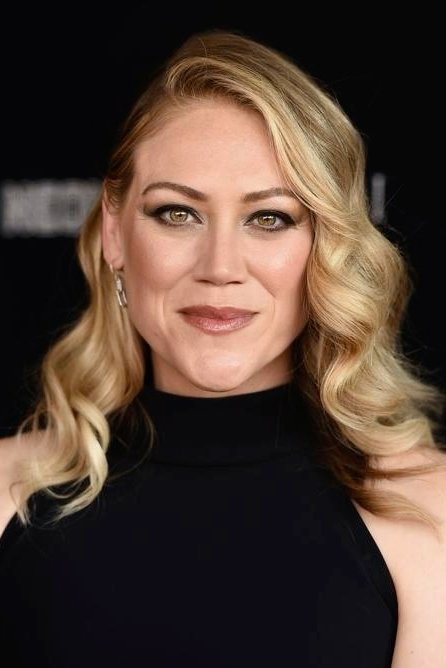 Nina Belforte → Nina Bëlforte backdrop