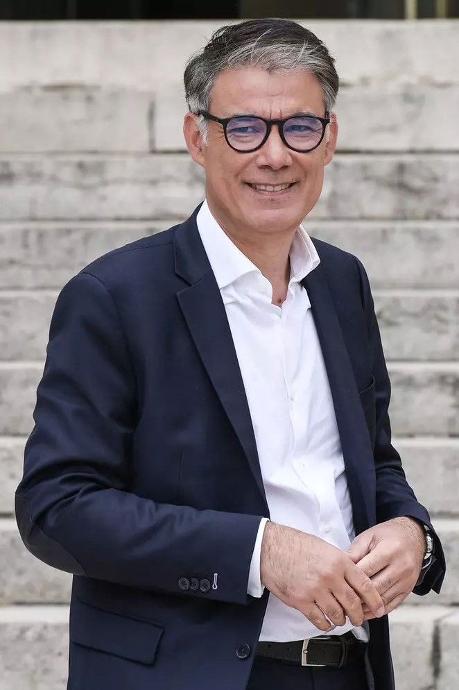 Olivier Faure backdrop