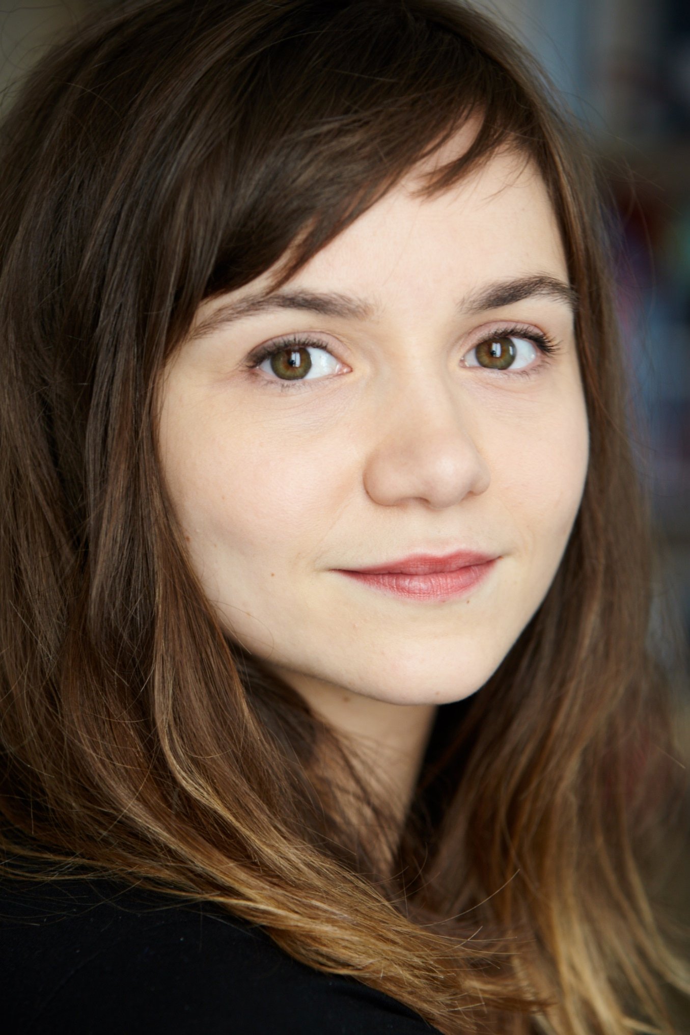 Anna Mihalcea backdrop