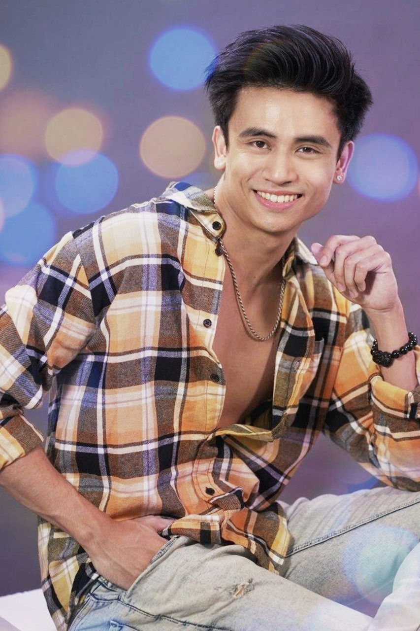 Migs Villasis backdrop