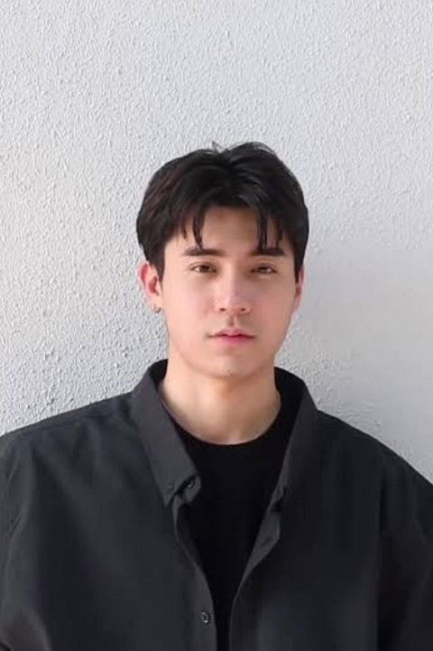 Brent Manalo backdrop