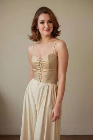 Alessia Medina backdrop