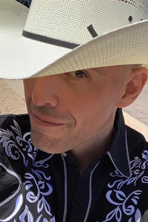 Kevin Tavolaro backdrop