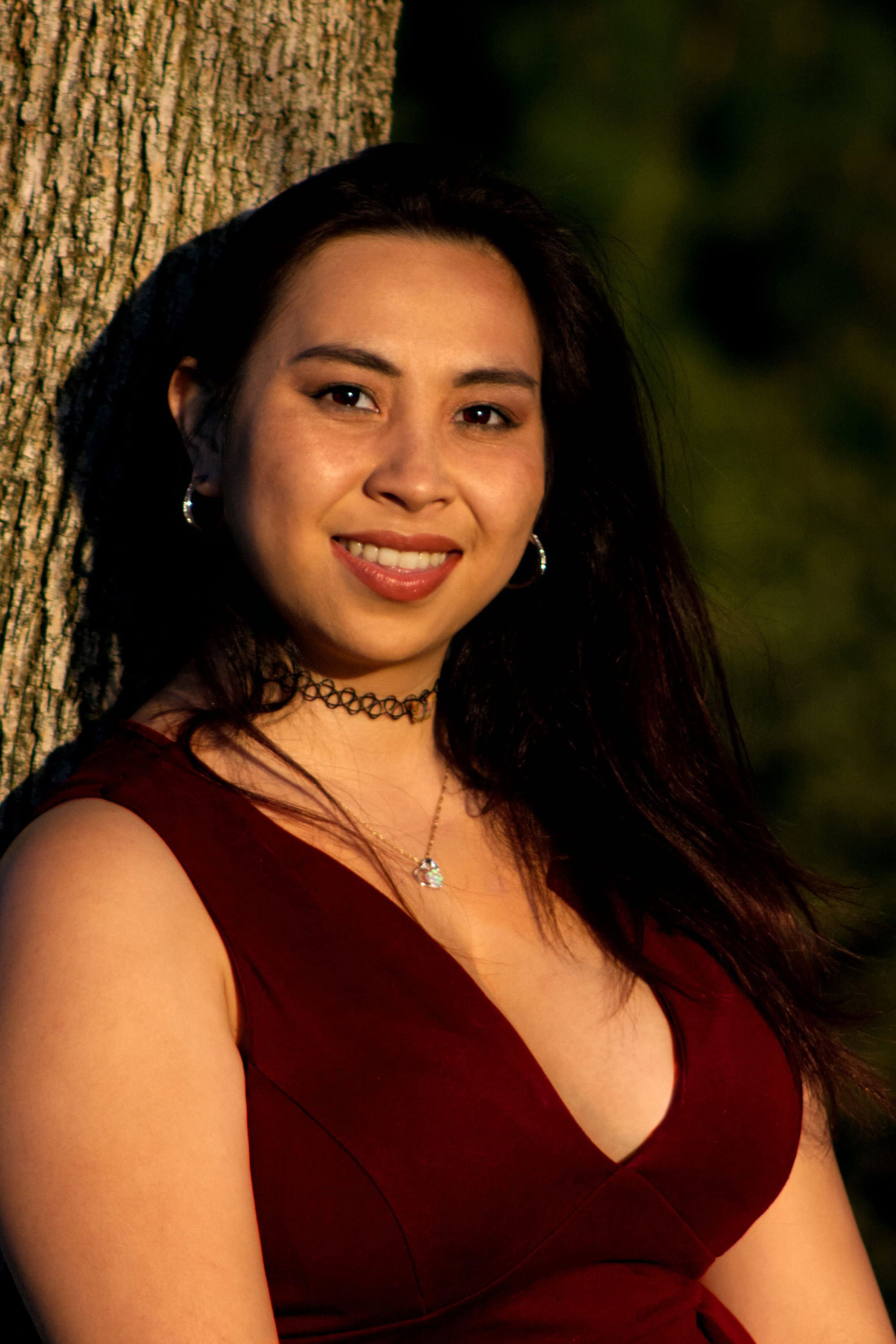 Sarah de Leon backdrop