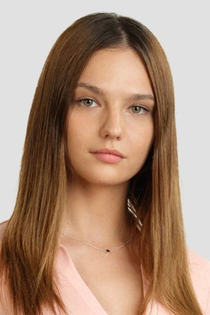 Nilsu Berfin Aktaş backdrop