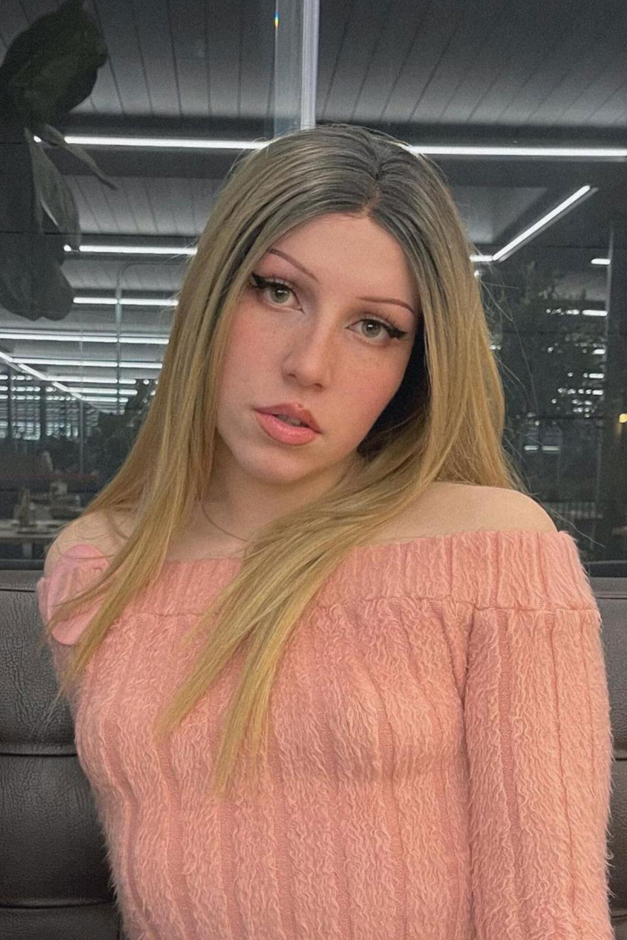 Aire Quinteiro backdrop