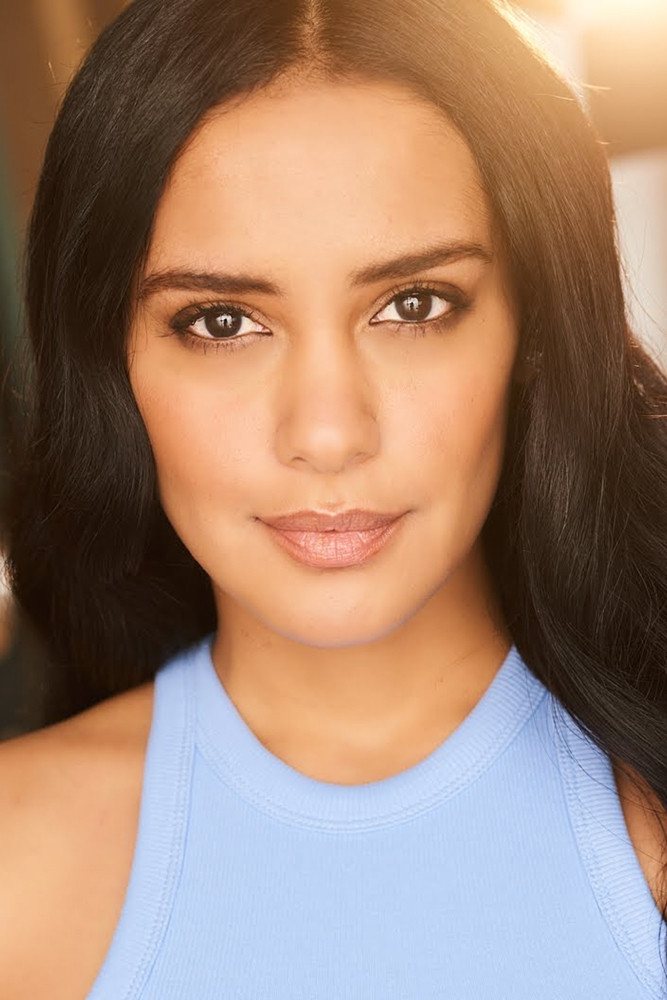 Sandy Hernández backdrop